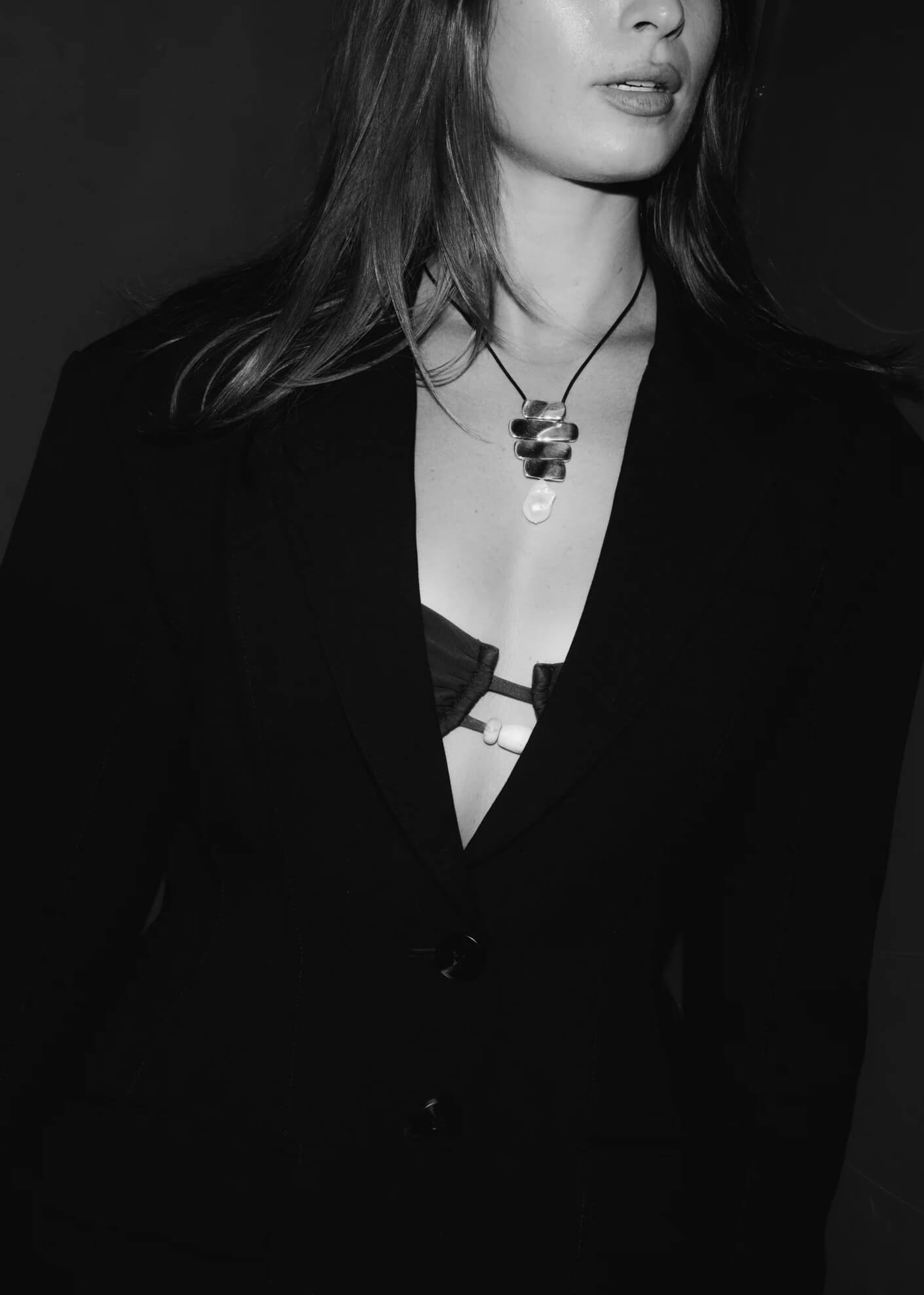 Agmes silver and pearl necklace