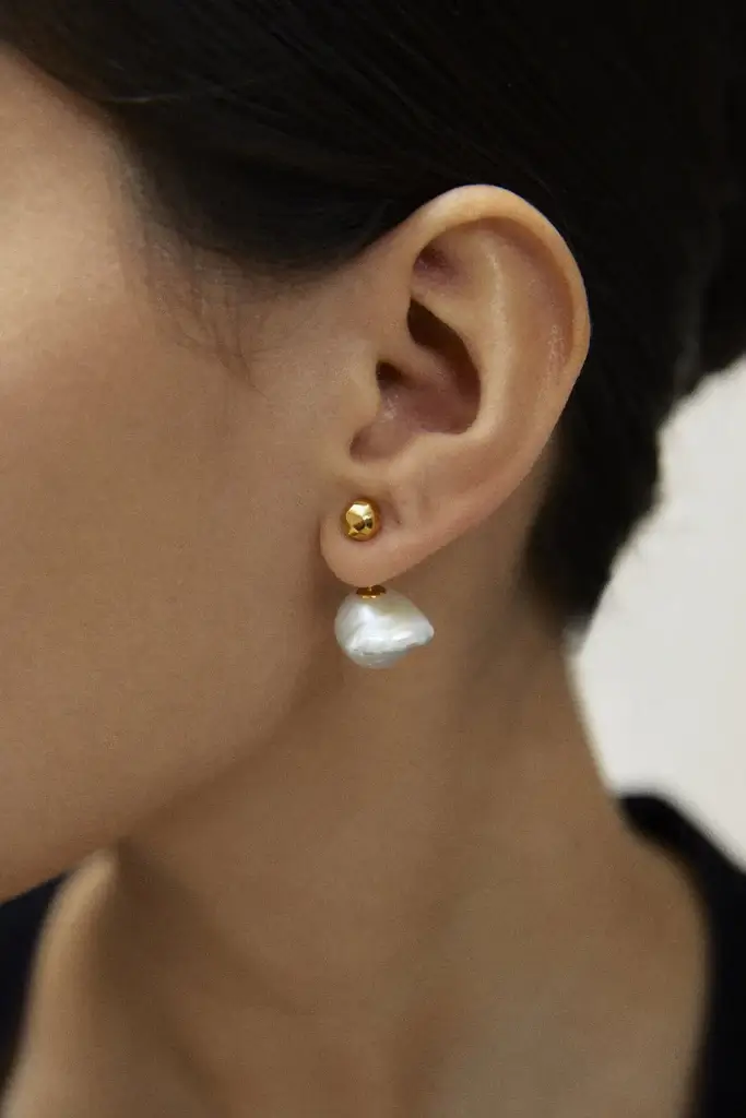 Liffner pearl earrings