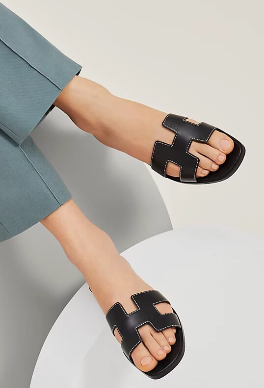 Fashionphile secondhand clothes store