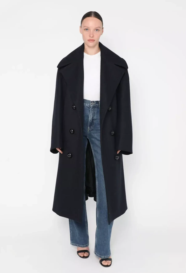 Resee secondhand clothing store