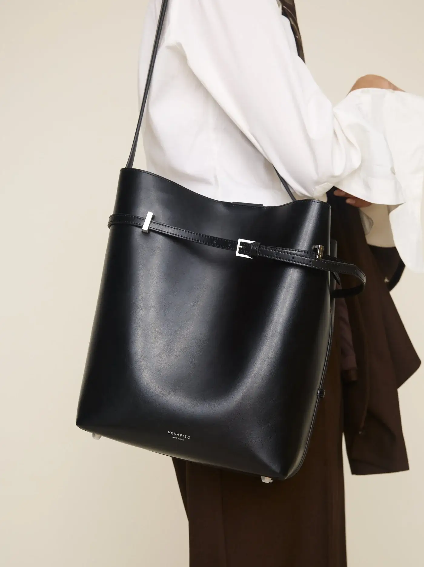 Verafied NY black belted tote bag