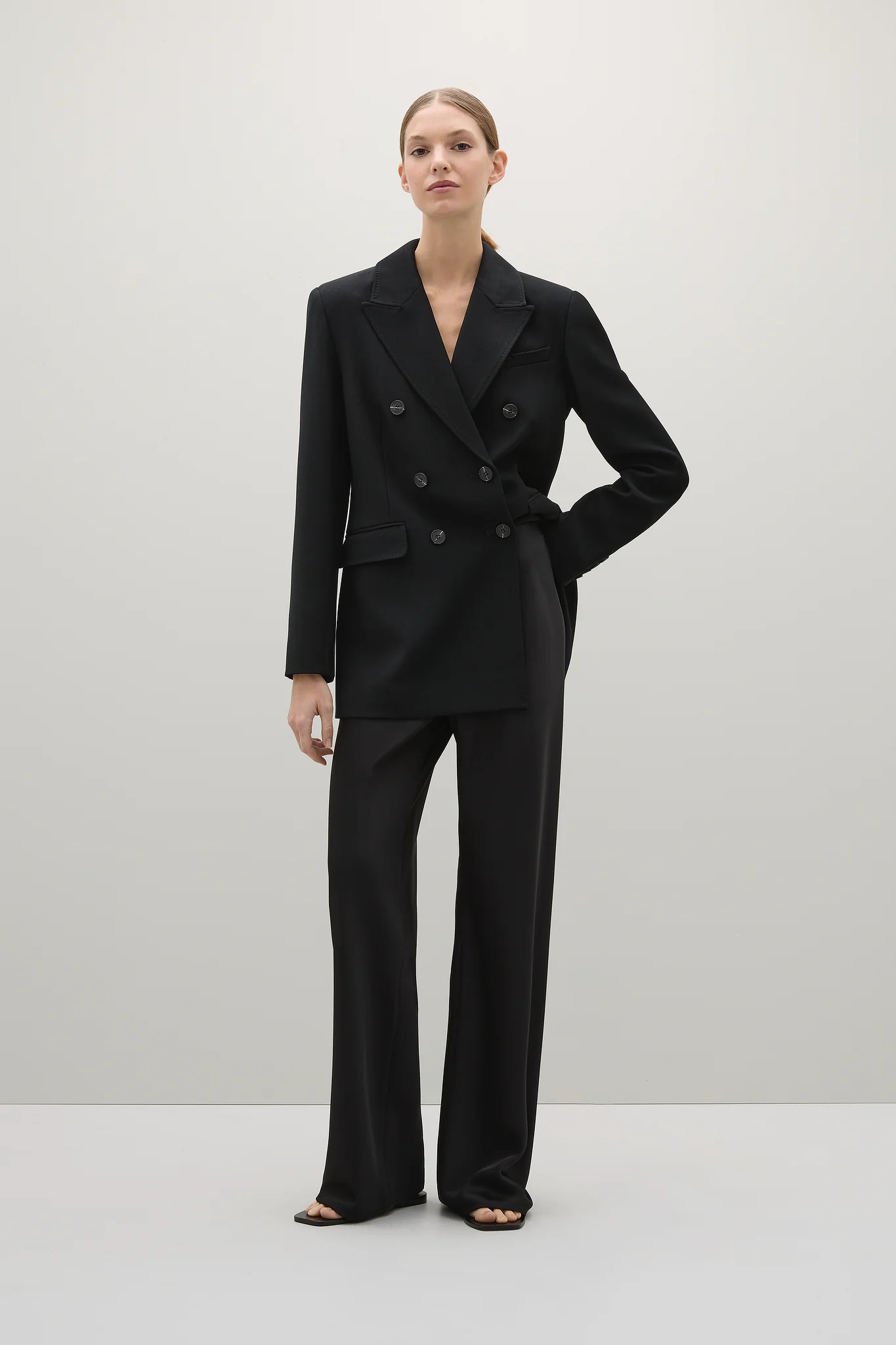 A Emery black Myrna silk pant