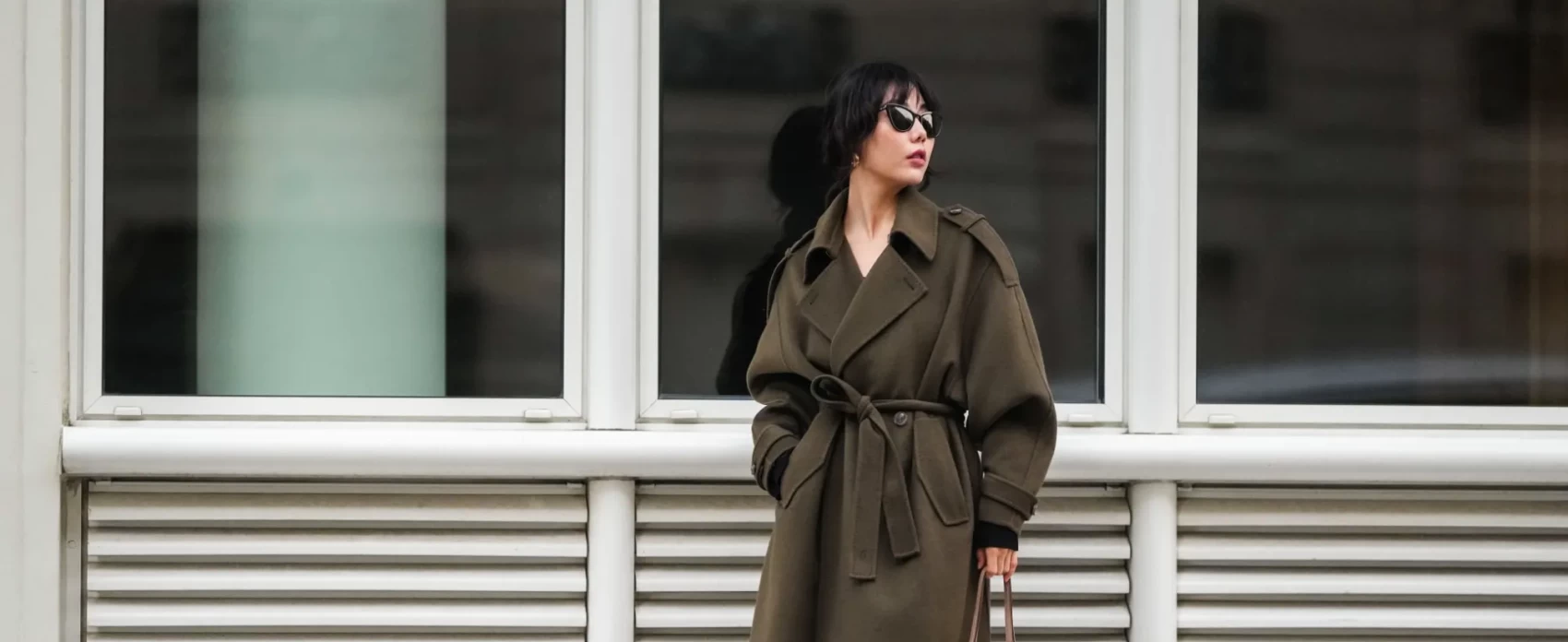  Xiayan wearing trench coat at Paris fashion week 