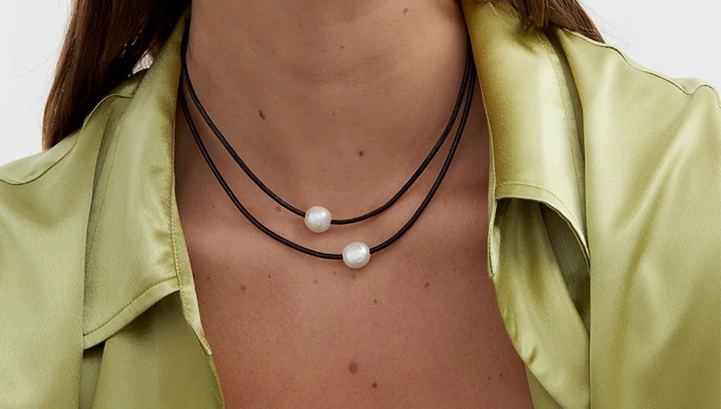 Reliquia pearl necklace