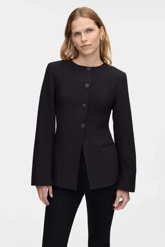 Aligne Daphne black blazer
