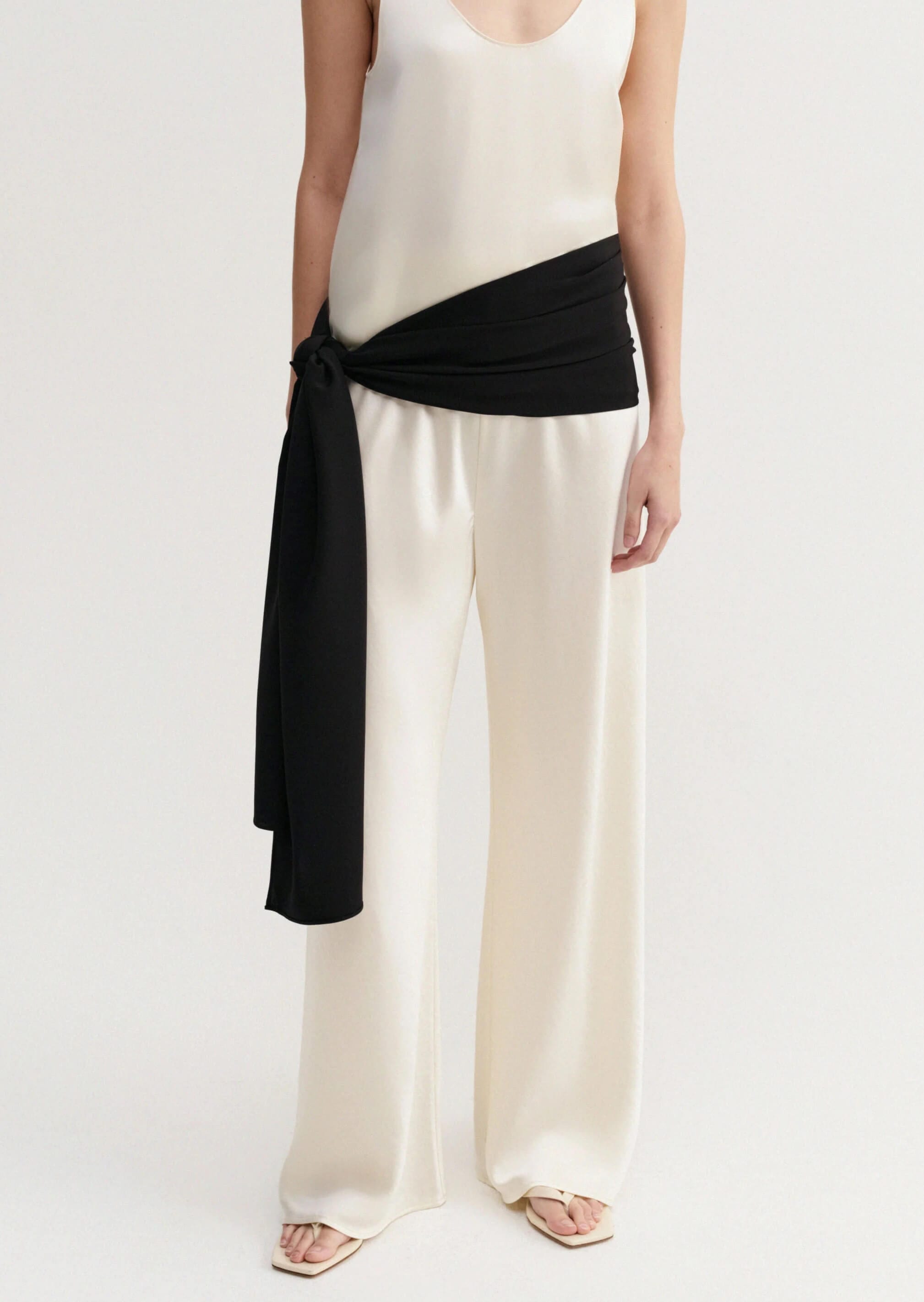 Almada black silk scarf