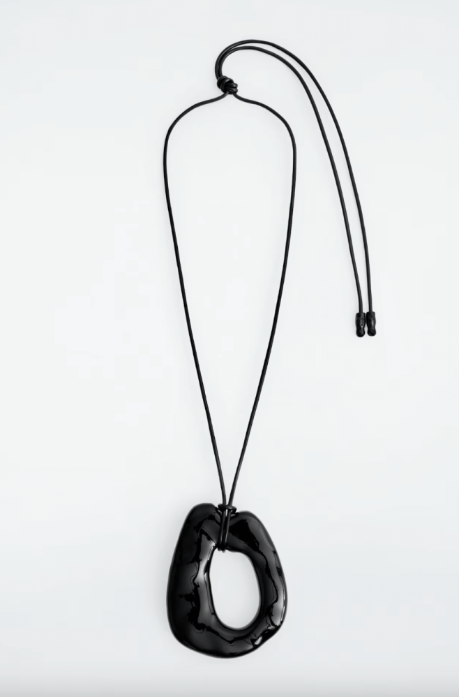 COS black pendant necklace