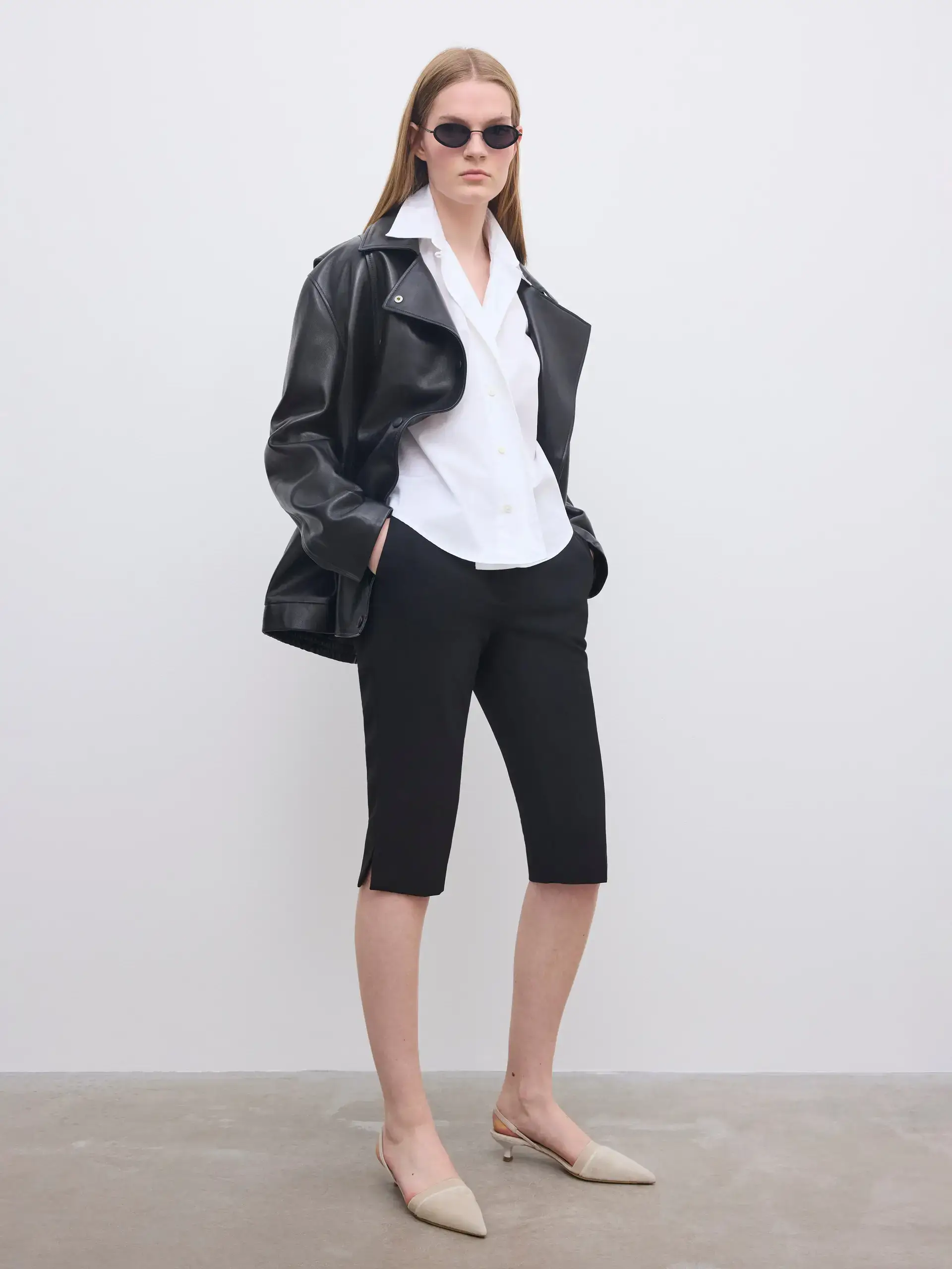 Dagmar black capri shorts pants