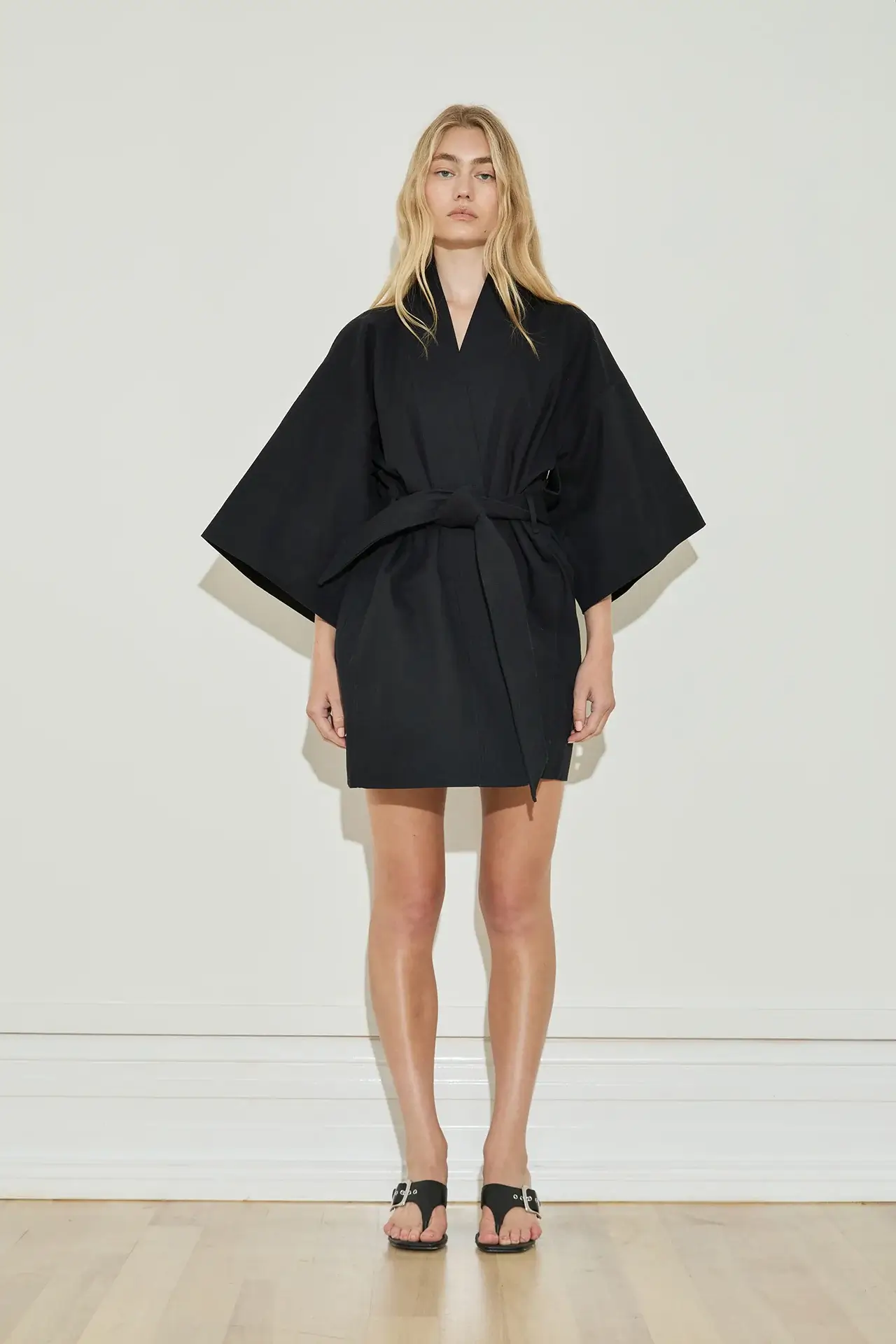 Maison Essentiele black Kimono dress
