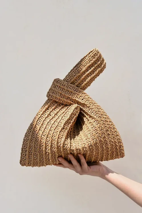 Plexida Raffia knot bag