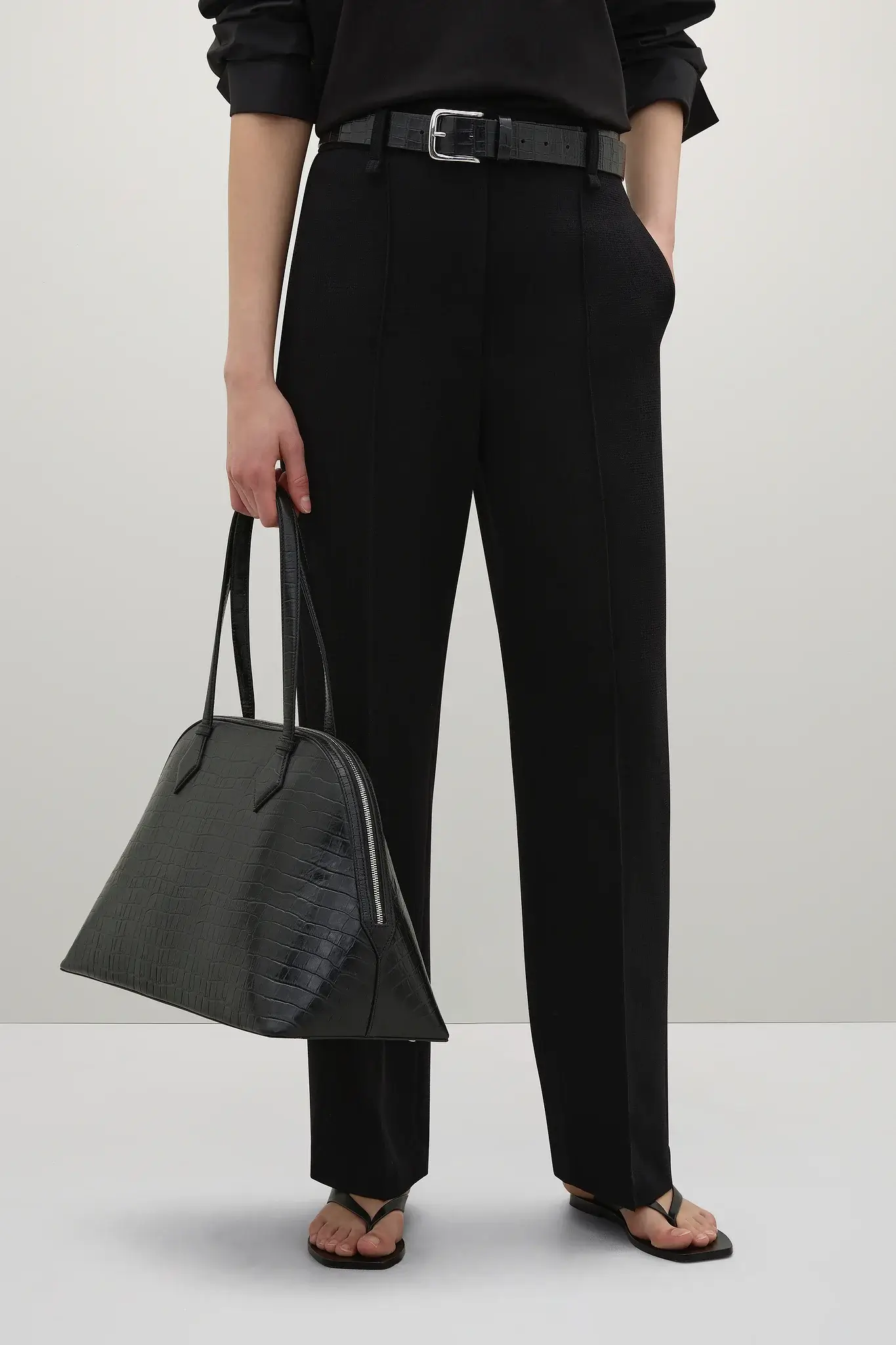 A Emery Harnick black tote bag