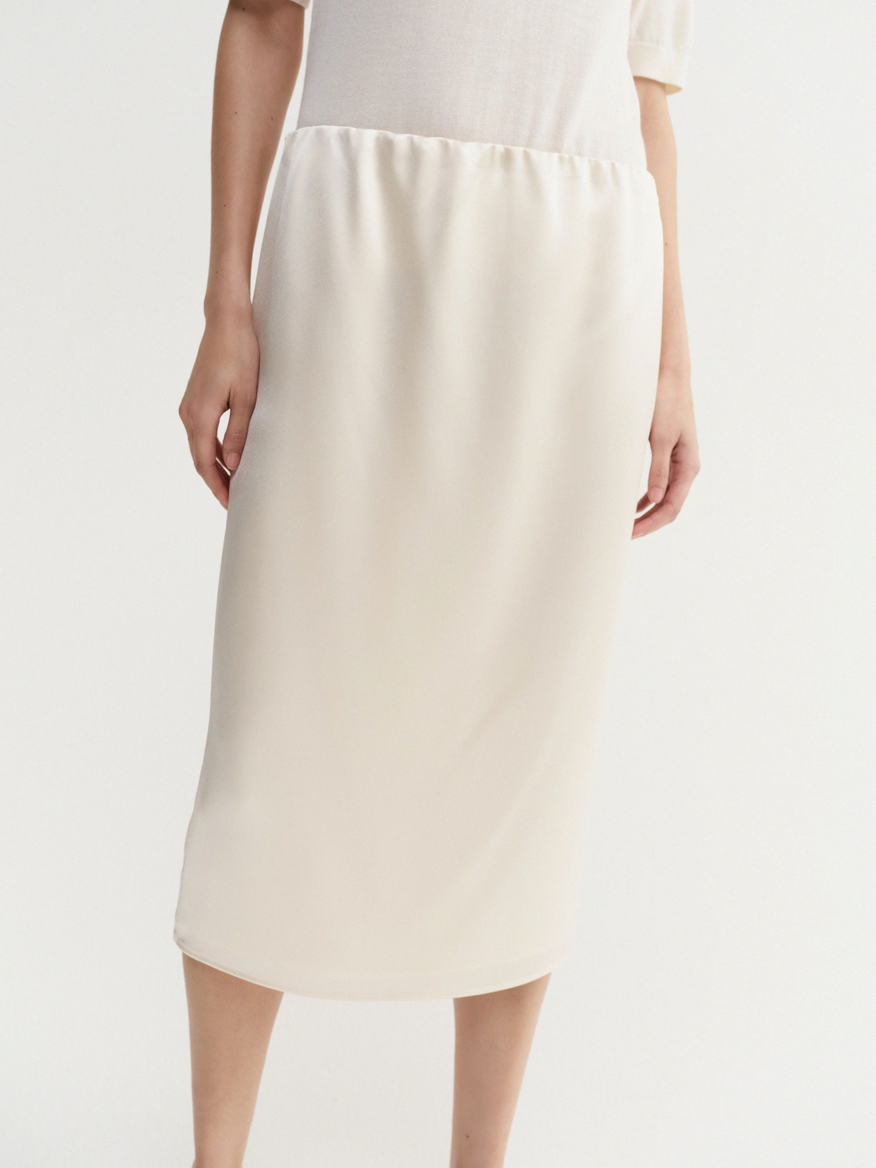 Almada cream knee length mini slip skirt