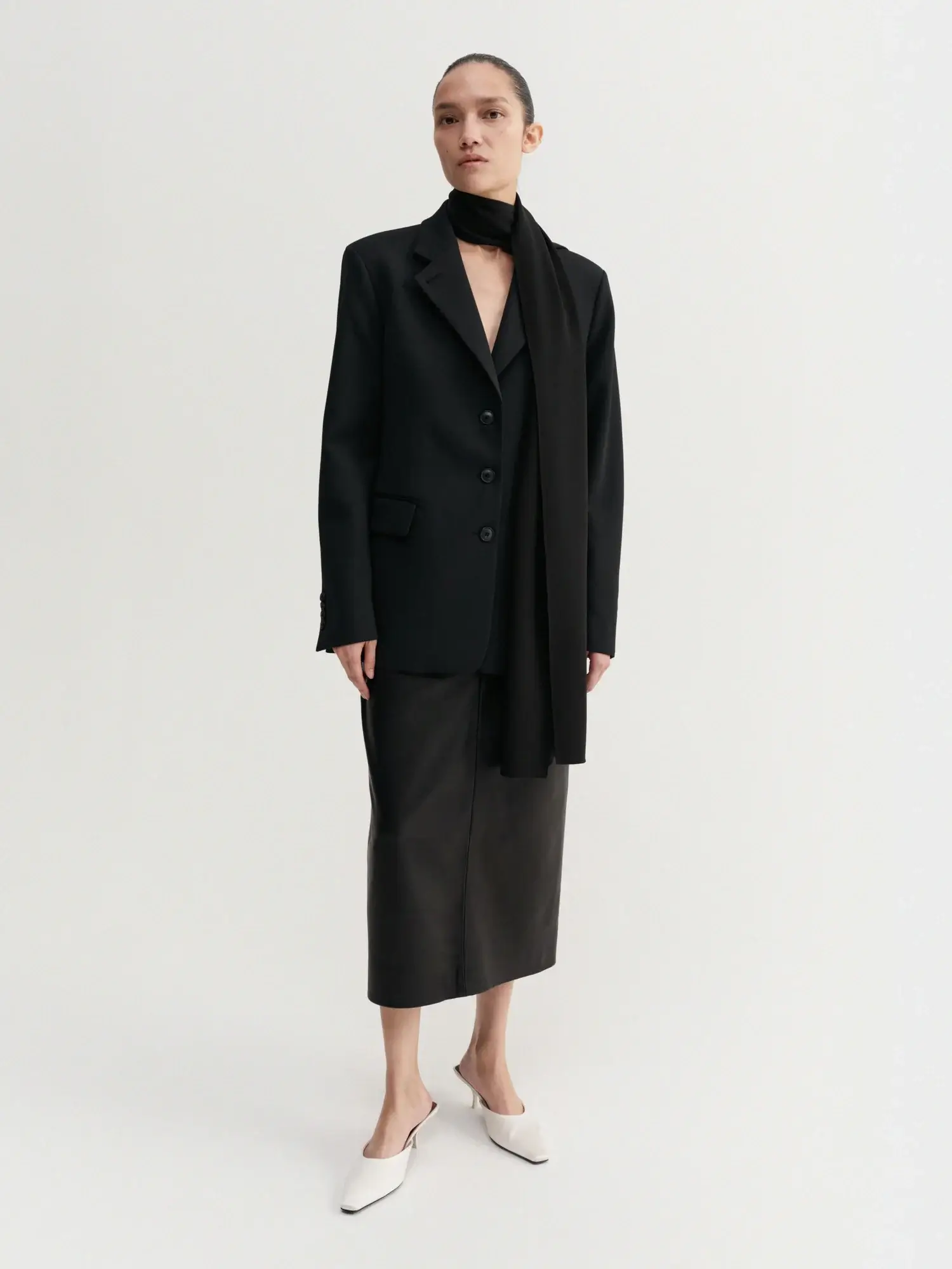 Almada label duni scarf