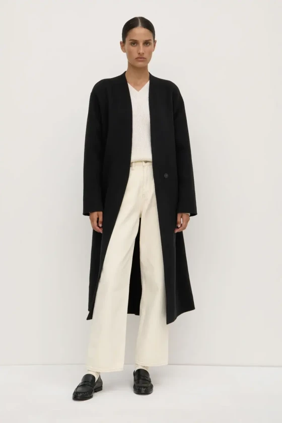 Assembly label black coat