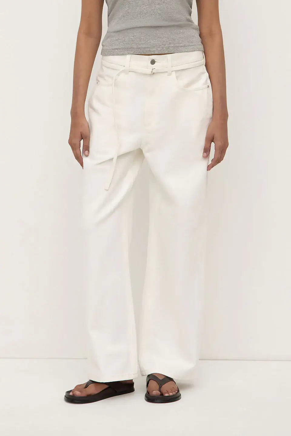 Assembly label white jeans